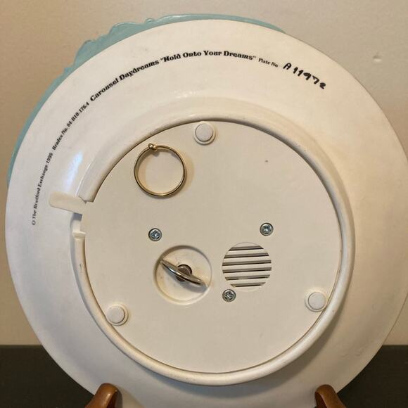 The Bradford Exchange, 1996, Carousel Daydreams, Hold On To Your Dreams - Music - Picture 7 of 9